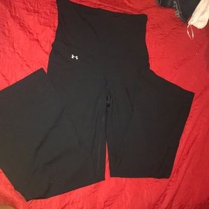 💗Under Armour flared leggings